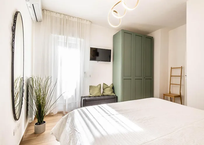 Ai Due Allori - Veranda, Metro C To Colosseum, Wifi & Ac Apartamento